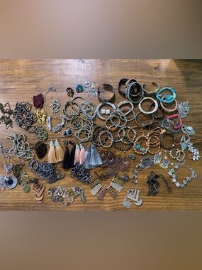 Paparazzi Costume Jewelry Pieces Lot of 85 Earrings Bracelets Rings Necklaces